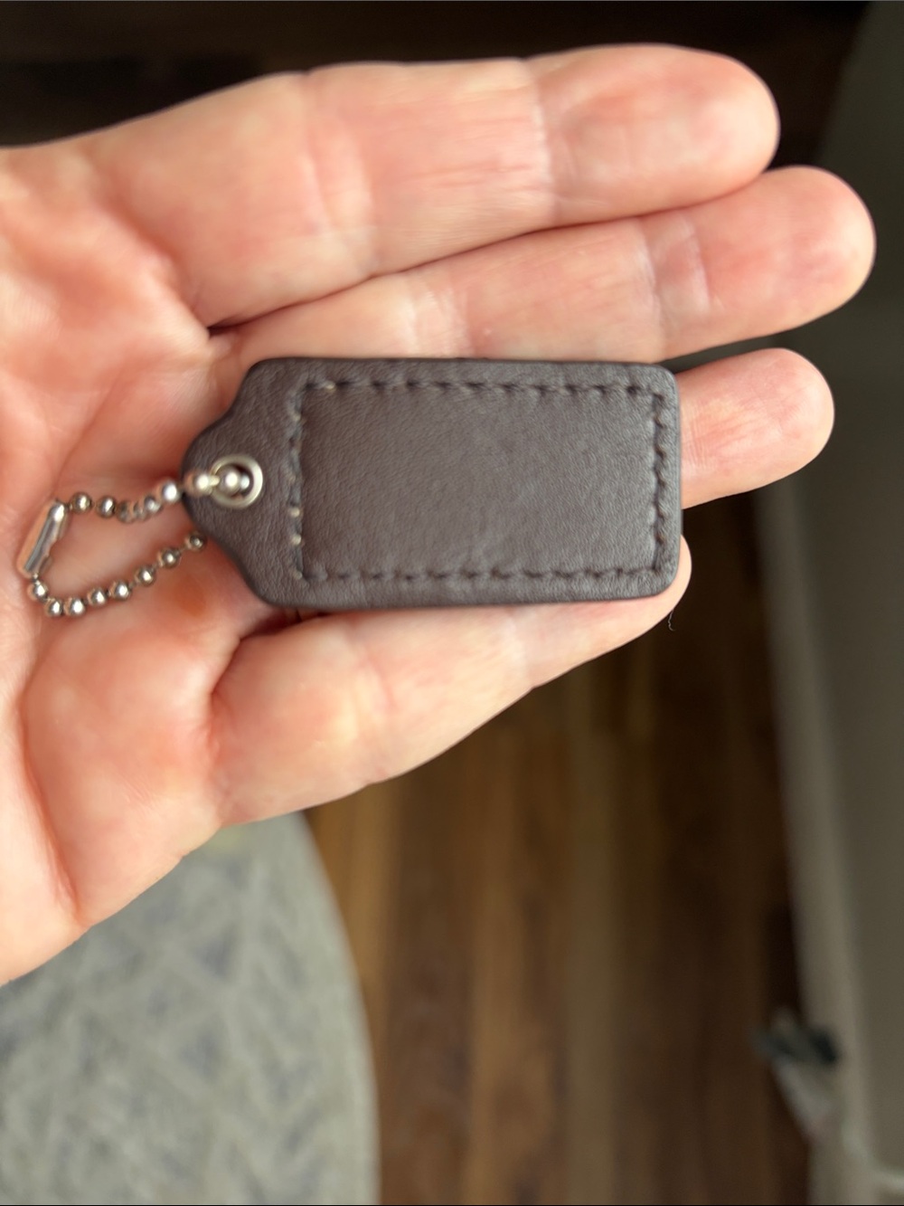 Coach Shiny Brown Leather Hang tag with Silver Ball Chain - Picture 2 of 2